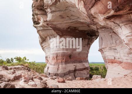 Pedra Furada (Holed Stone) - Jalapao - Tocantins - Brasilien Stockfoto