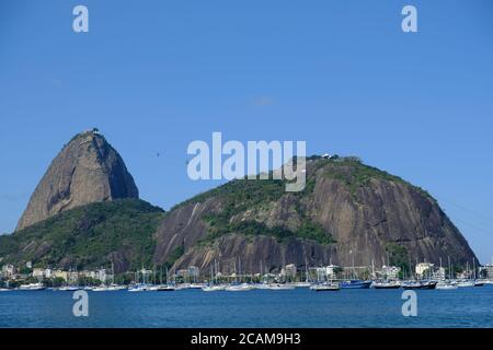 Brasilien Rio de Janeiro - Zuckerhut - Pao de Acucar Panoramablick vom Botafogo Beach Stockfoto