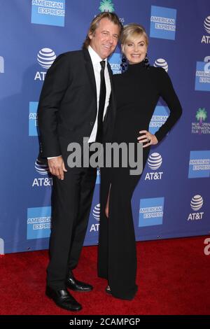 PALM SPRINGS - JAN 17: Vince Van Patten, Eileen Davidson bei der 30. Gala des Palm Springs International Film Festival Awards im Palm Springs Convention Center am 17. Januar 2019 in Palm Springs, CA Stockfoto