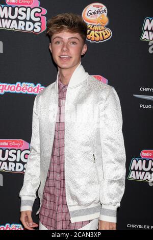 LOS ANGELES - JUN 22: HRVY bei den Radio Disney Music Awards 2018 im Loews Hotel am 22. Juni 2018 in Los Angeles, CA Stockfoto