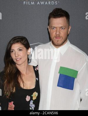 LOS ANGELES - 4. NOVEMBER: AJA Volkman, Dan Reynolds bei den Hollywood Film Awards 2018 im Beverly Hilton Hotel am 4. November 2018 in Beverly Hills, CA Stockfoto