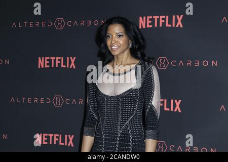 LOS ANGELES - 1. FEBRUAR: Renee Elise Goldsberry bei der Premiere von 'Altered Carbon' in Staffel 1 in den Mack Sennet Studios am 1. Februar 2018 in Los Angeles, CA Stockfoto