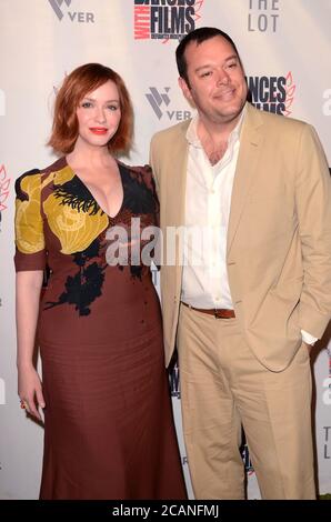 LOS ANGELES - JUN 16: Christina Hendricks, Michael Gladis bei der Weltpremiere "Antiquities" am 16. Juni 2018 in Los Angeles, CA im TCL Chinese 6 Theatres Stockfoto