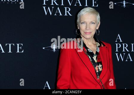 LOS ANGELES - OCT 24: Annie Lennox bei der Premiere von "A Private war" im Samuel Goldwyn Theater am 24. Oktober 2018 in Beverly Hills, CA Stockfoto