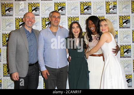 SAN DIEGO - Juli 19: Gene Klein, Doug Liman, Sarah Desjardins, Enuka Okuma, Maddie Hasson bei der YouTube 'Impulse' - 2018 SDCC - Donnerstag bei der Comic-Con International am 19. Juli 2018 in San Diego, CA Stockfoto