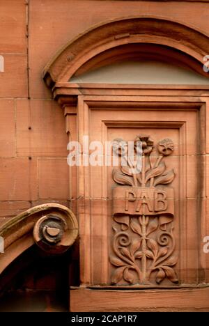 PAB-Llettering für Prudentila Assurance Bank am Churchill House, Mosley Street, Newcastle Stockfoto