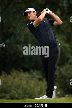 Italiens Renato Paratore am dritten Tag der englischen Meisterschaft im Hanbury Manor Marriott Hotel and Country Club, Hertfordshire. Samstag, 8. August 2020. Siehe PA Geschichte GOLF Ware. Bildnachweis sollte lauten: Adam Davy/PA Wire. EINSCHRÄNKUNGEN: Redaktionelle Nutzung, Keine kommerzielle Nutzung. Stockfoto