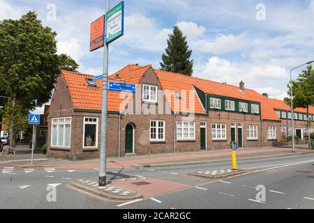 Sozialer Wohnungsbau für die Arbeiterklasse, entwickelt von dem Architekten Willem Marinus Dudok zu Beginn des 20. Jahrhunderts in Hilversum, Niederlande Stockfoto