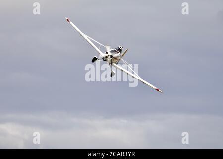 Piper PA-25-235 Pawnee (G-BFPR) bei der Shuttleworth Drive-in Airshow ein Der Sonntag 2 August 2020 Stockfoto