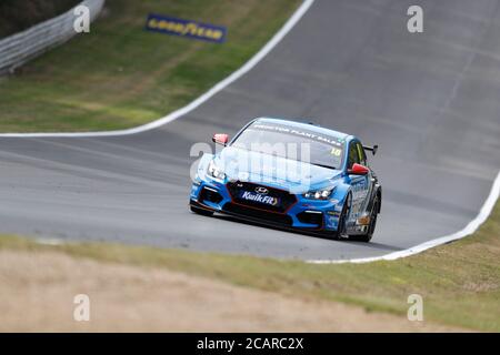 8. August 2020; Brands Hatch Circuit, West Kingsdown, Kent, England; Kwik Fit British Touring Car Championship, Qualifying Day; Senna Proctor in seinem Excelr8 Motorsport Hyundai i30N Stockfoto