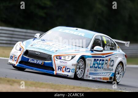 8. August 2020; Brands Hatch Circuit, West Kingsdown, Kent, England; Kwik Fit British Touring Car Championship, Qualifying Day; Aiden Moffat in seinem Laser Tools Racing Infiniti Q50 Stockfoto