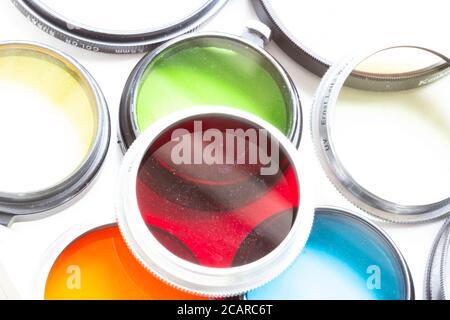 Vintage-Filmkamera-Objektiv filtert Stillleben Stockfoto