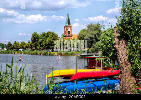 Inselstadt Werder (Havel) mit Kirche Maria Meeresstern Stockfoto