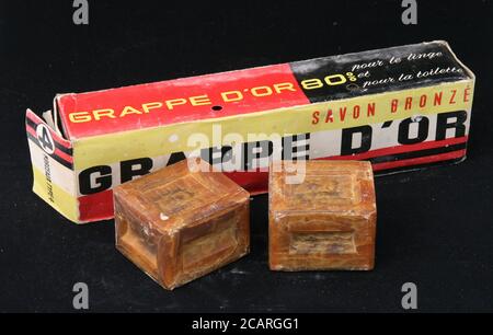 Boite et savons Grappe d oder Vers 1950 Stockfoto