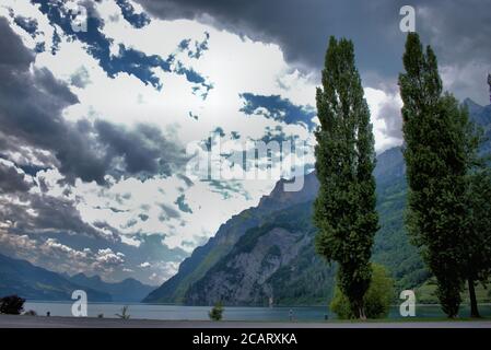 Bergkulisse von Walenstadt in der Schweiz Stockfoto