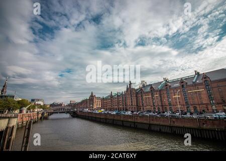 Historische Lagerhäuser am Zollkanal im Hamburger Stadtteil Speicherstadt Stockfoto