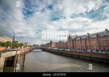 Historische Lagerhäuser am Zollkanal im Hamburger Stadtteil Speicherstadt Stockfoto