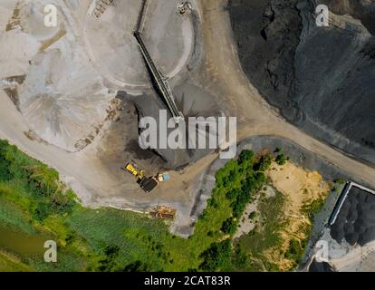 Luftdrohne Ansicht der bitumastischen Mischen modulare Asphaltverarbeitung Fabrik Stockfoto