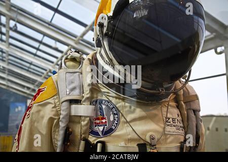 Los Angeles, CA/USA -12. Oktober 2016 : Astronautenkleidung im California Science Center. Stockfoto