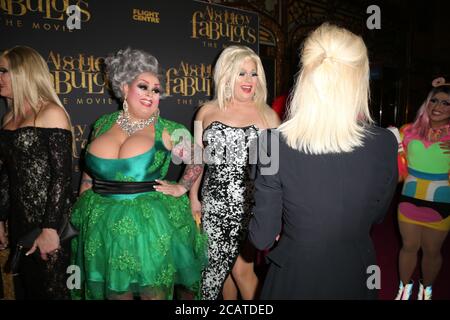 TBC kommt auf den roten Teppich für die Absolutely Fabulous: The Movie Australian Premiere. Stockfoto