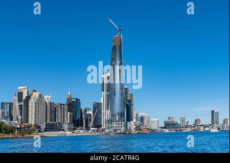 Blick auf Sydney Harbour Blue Waters und Barangaroo auf A Sonniger Herbstnachmittag Stockfoto