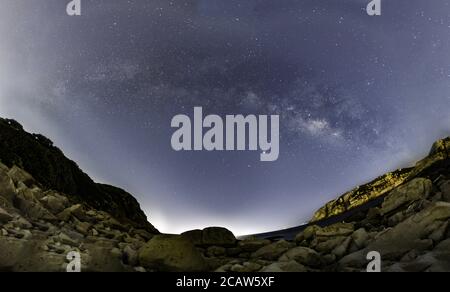 Low-Angle-Aufnahme des Sternenhimmels Stockfoto