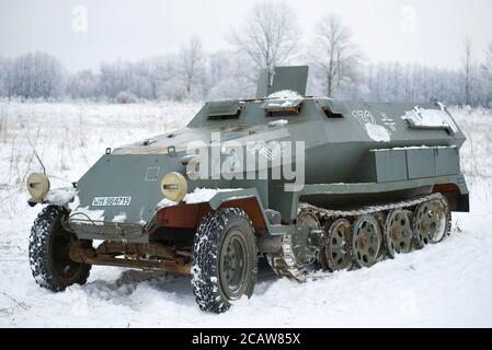 RUSSLAND, ST.PETERSBURG - 14. JANUAR 2018: SdKfz 251, Sonderkraftfahrzeug 251 - Deutscher Mittelspurpanzer der Zweiten Welt Stockfoto