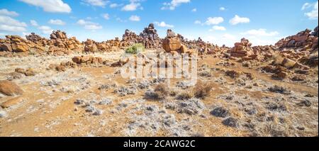 The Giant’s Playground, ein bizarrer natürlicher Steingarten in der Nähe von Keetmashoop, Namibia Stockfoto