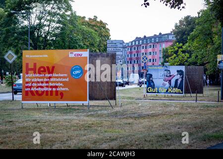 Köln, NRW, Deutschland 08 08 2020, Wahlplakate in der innerer Kanalstraße in Köln, politisch Stockfoto