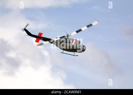 Bell UH-1H Iroquois 560 (G-HUEY) bei der Shuttleworth Drive-in Airshow Am Sonntag, 2. August 2020 Stockfoto