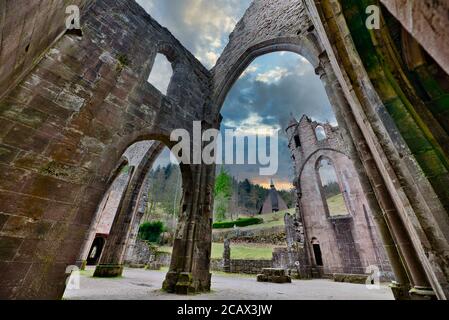 Mountain Landscape Wasserfall Castle Ruiniert Die All Saints Wasserfälle Stockfoto