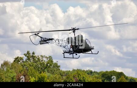 Westland-Bell 47G-4A Sioux (G-MASH) bei Shuttleworth Drive-in Airshow auf Der Sonntag 2 August 2020 Stockfoto