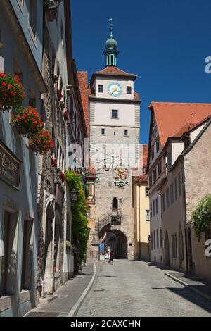 Geographie / Reisen, Deutschland, Bayern, Rothenburg ob der Tauber, weißer Turm in Rothenburg ob the Taube, Zusatz-Rights-Clearance-Info-not-available Stockfoto