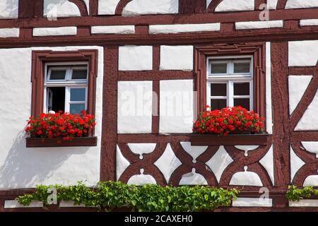 Geographie / Reisen, Deutschland, Bayern, Volkach, Fachwerkhaus am Marktplatz in Volkach, Niederösterreich Fr., Zusatz-Rechteklärung-Info-nicht-verfügbar Stockfoto