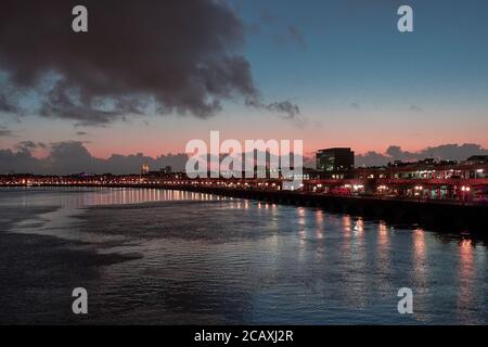 Blick auf Bordeaux am Abend - Frankreich im Winter 2020 Stockfoto