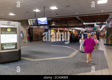 Concourse am Daniel K. Inouye International Airport Stockfoto