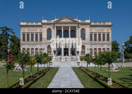 Der Dolmabahce Palast im Stadtteil Besiktas in Istanbul, Türkei Stockfoto