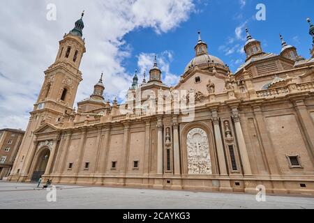 Die Kathedrale des Erlösers (spanisch: Catedral del Salvador) oder La Seo de Zaragoza ist eine römisch-katholische Kathedrale in Zaragoza, in Aragon, Spanien. Stockfoto