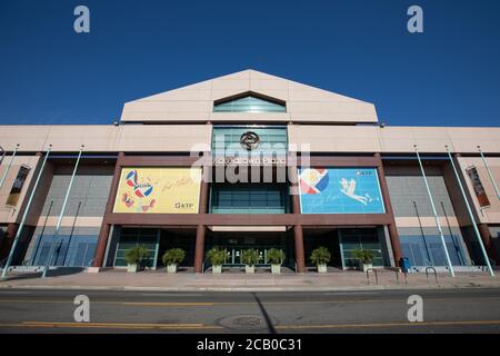 Los Angeles, Kalifornien, USA – 3. August 2020: Blick auf den Koreatown Plaza Market in der Western Ave und 8th St Stockfoto