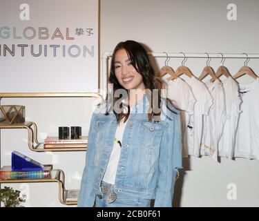 LOS ANGELES - FEB 18: Yizhou beim Start der Global Intuition Campaign, veranstaltet von Yizhou im Fred Segal Sunset am 18. Februar 2019 in West Hollywood, CA Stockfoto