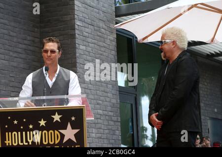 LOS ANGELES - MAI 22: Matthew McConaughey bei der Guy Fieri Star Ceremony auf dem Hollywood Walk of Fame am 22. Mai 2019 in Los Angeles, CA Stockfoto