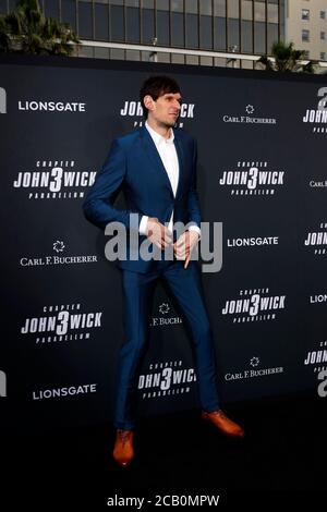 LOS ANGELES - MAI 15: Boban Marjanovic im 'John Wick Chapter 3 Parabellum' Los Angeles Premiere im TCL Chinese Theatre IMAX am 15. Mai 2019 in Los Angeles, CA Stockfoto