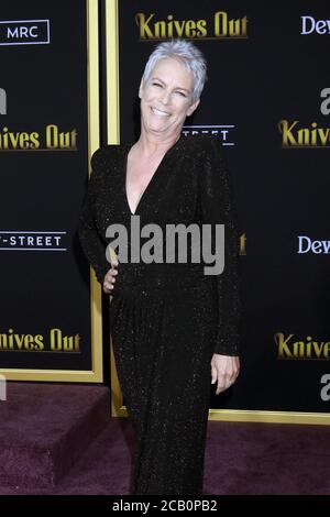 LOS ANGELES - NOV 14: Jamie Lee Curtis bei der 'Knives Out' Premiere im Village Theater am 14. November 2019 in Westwood, CA Stockfoto