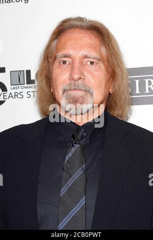 LOS ANGELES - Okt 19: Geezer Butler bei der Gala zum 35. Geburtstag von Tieren zum 19. Oktober 2019 im Beverly Hilton Hotel in Beverly Hills, CA Stockfoto