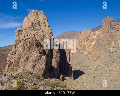 Blick auf die berühmte Felsenformation Kathedrale in Roques de Garcia Und bunte vulkanische Berg und Lavawüste auf teneriffa kanaren Insel unesco geschützt Stockfoto