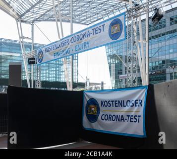 Kostenloser Corona-Test am Flughafen München, Test auf Coronavirus, COVID-19 Pandemie, München, Bayern, Deutschland Stockfoto