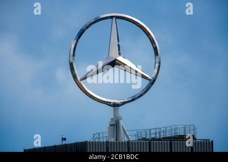 Merdedes-Stern, Daimler, Mercedes-Benz, Konzernzentrale, Stuttgart-Untertuerkheim, Baden-Württemberg, Deutschland Stockfoto