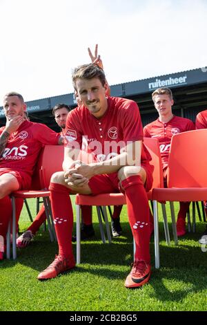 Almere, Niederlande. August 2020. ALMERE, 10-08-2020, Yanmar Stadion, Saison 2020/2021, Niederländischer Fußball Keuken Kampioen Divisie. Almere City Spieler Tim Receveur während der Fotocall Almere City FC Credit: Pro Shots/Alamy Live News Stockfoto