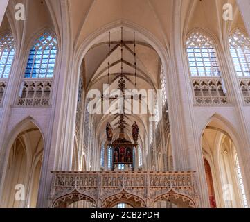 Leuven, Belgien. Ca. August 2020. Das Innere der St. Peter Kirche in Brabantiner Gotik Stockfoto