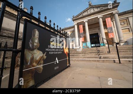 Oxford, Großbritannien. August 2020. Das Ashmolean Museum öffnet die Türen zum ersten Mal seit Beginn der Absperrung im März 2020 wieder für die Öffentlichkeit. Kredit: Andrew Walmsley/Alamy Live Nachrichten Stockfoto